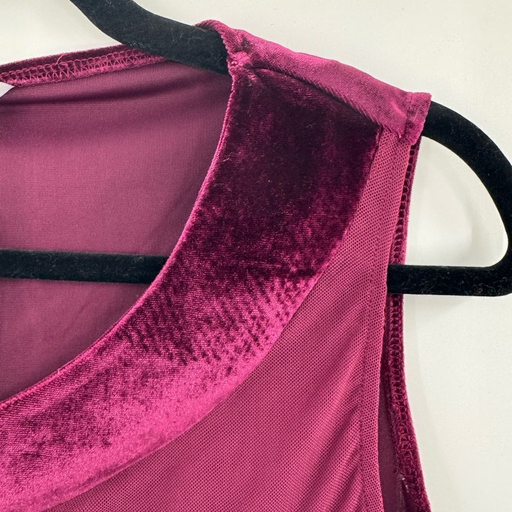 3For$20 Meaneor Velvet Burgundy Sleeveless size Large - Picture 3 of 5
